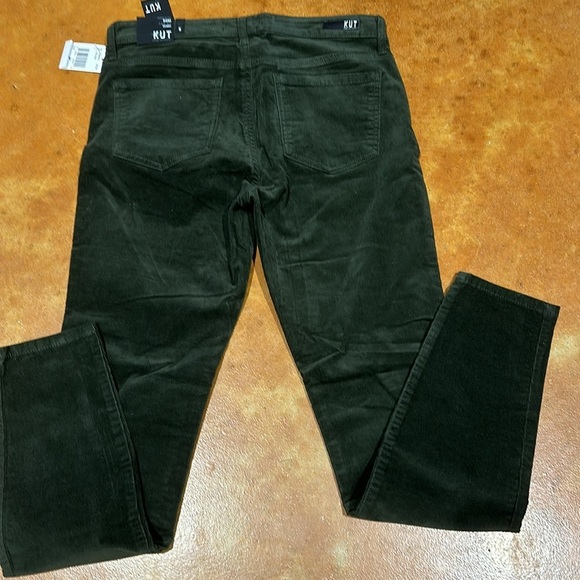 Nwt Kut from The Kloth micro corduroy jean. Size 6. Waist flat 16”. Rise 9.5”. - Picture 6 of 7
